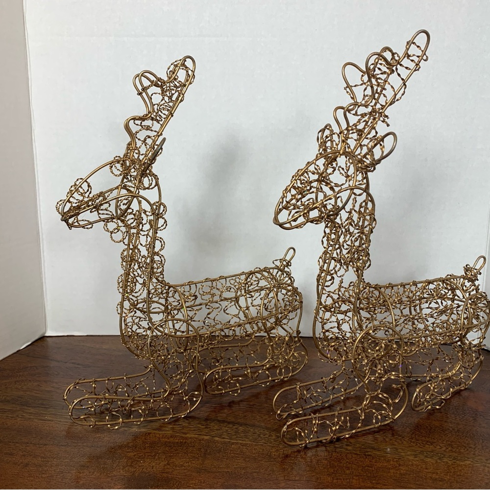 2 Reindeer Twisted Wire Christmas Table Decorations